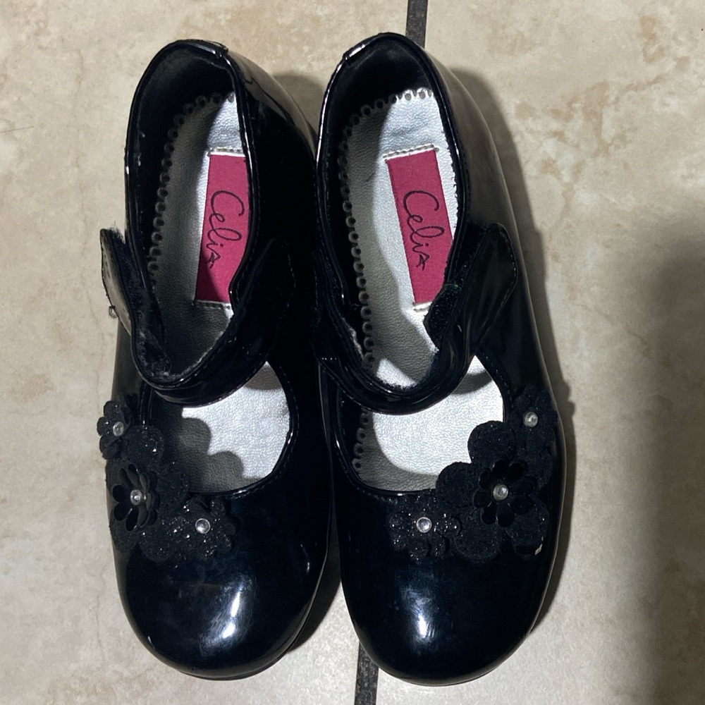 CeliaB Kids Black Dress Shoes with Floral Accent